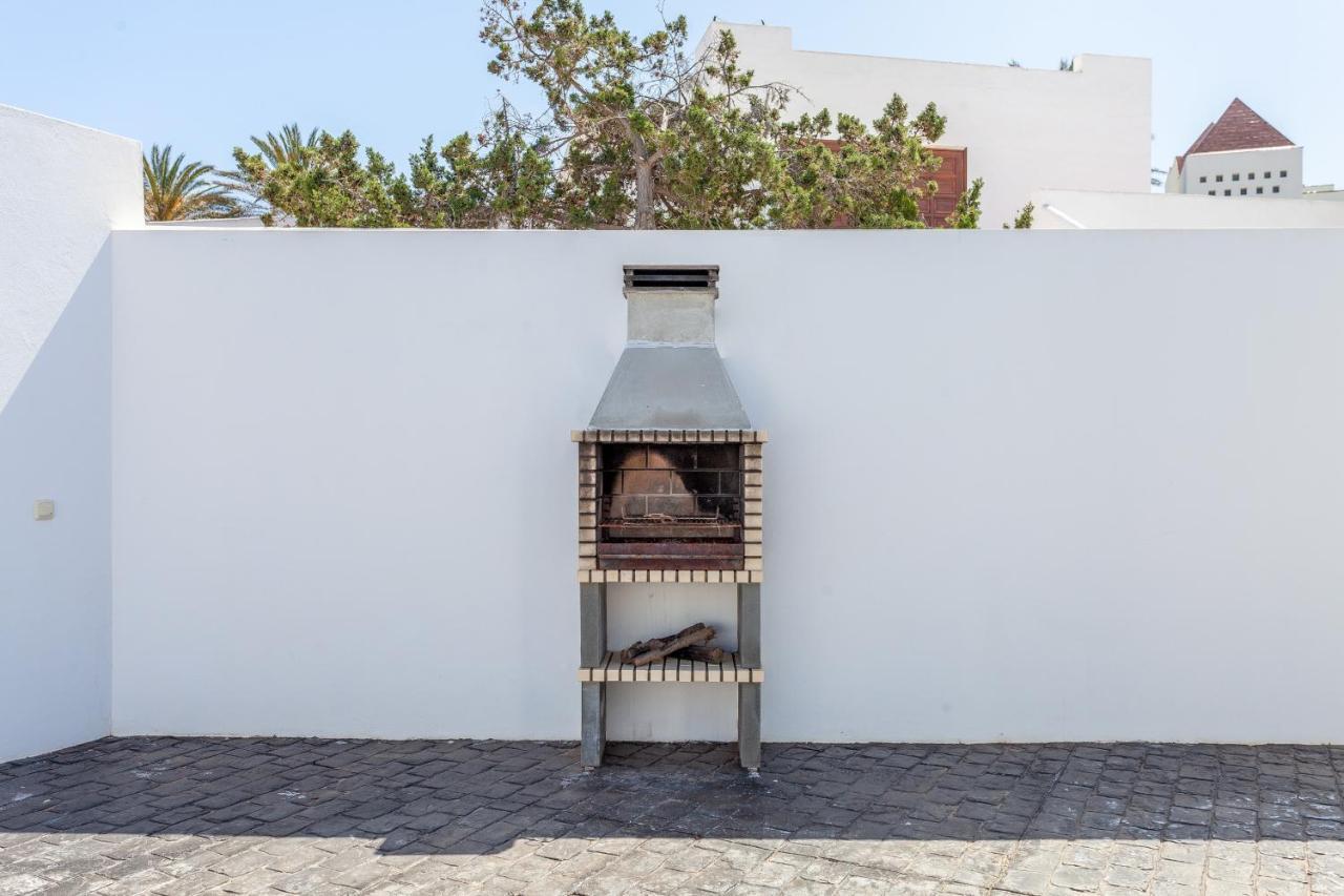 Villa Luxury Azul Private Pool And Bbq Corralejo By Holidays Home Dış mekan fotoğraf